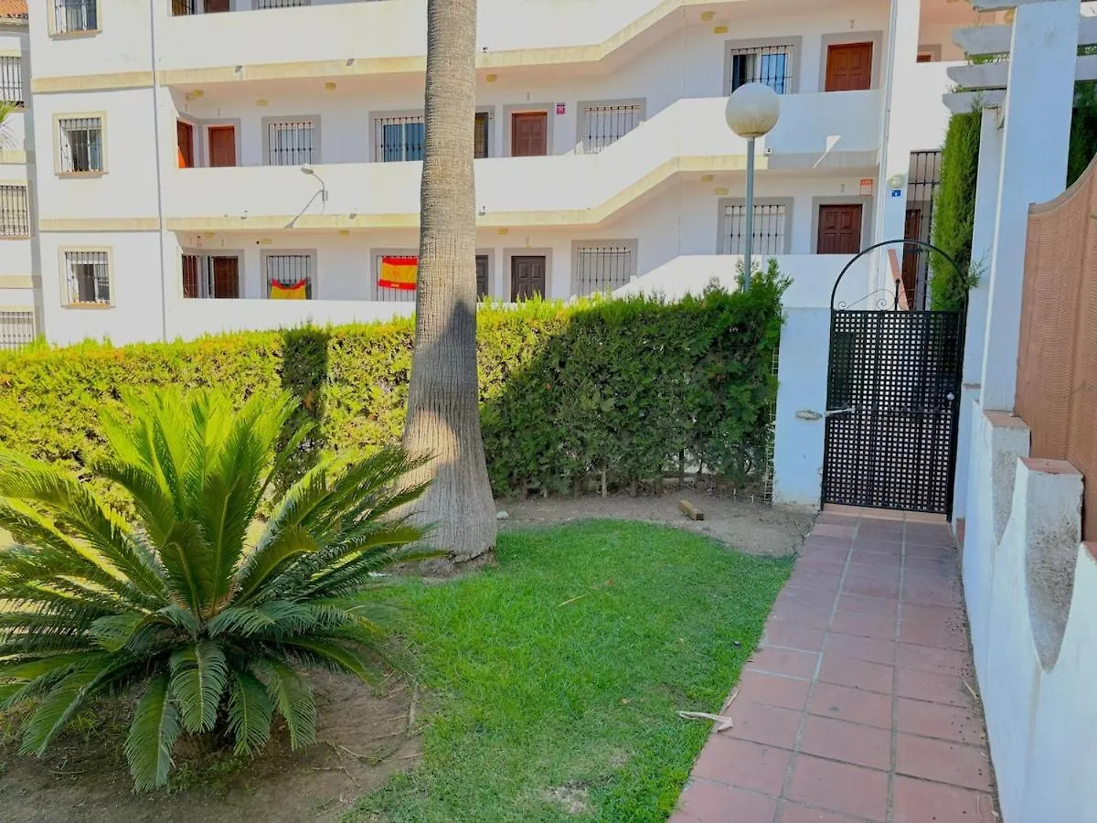Evans Realty Bh Urb Colina Park & Piscina マラガ アパート