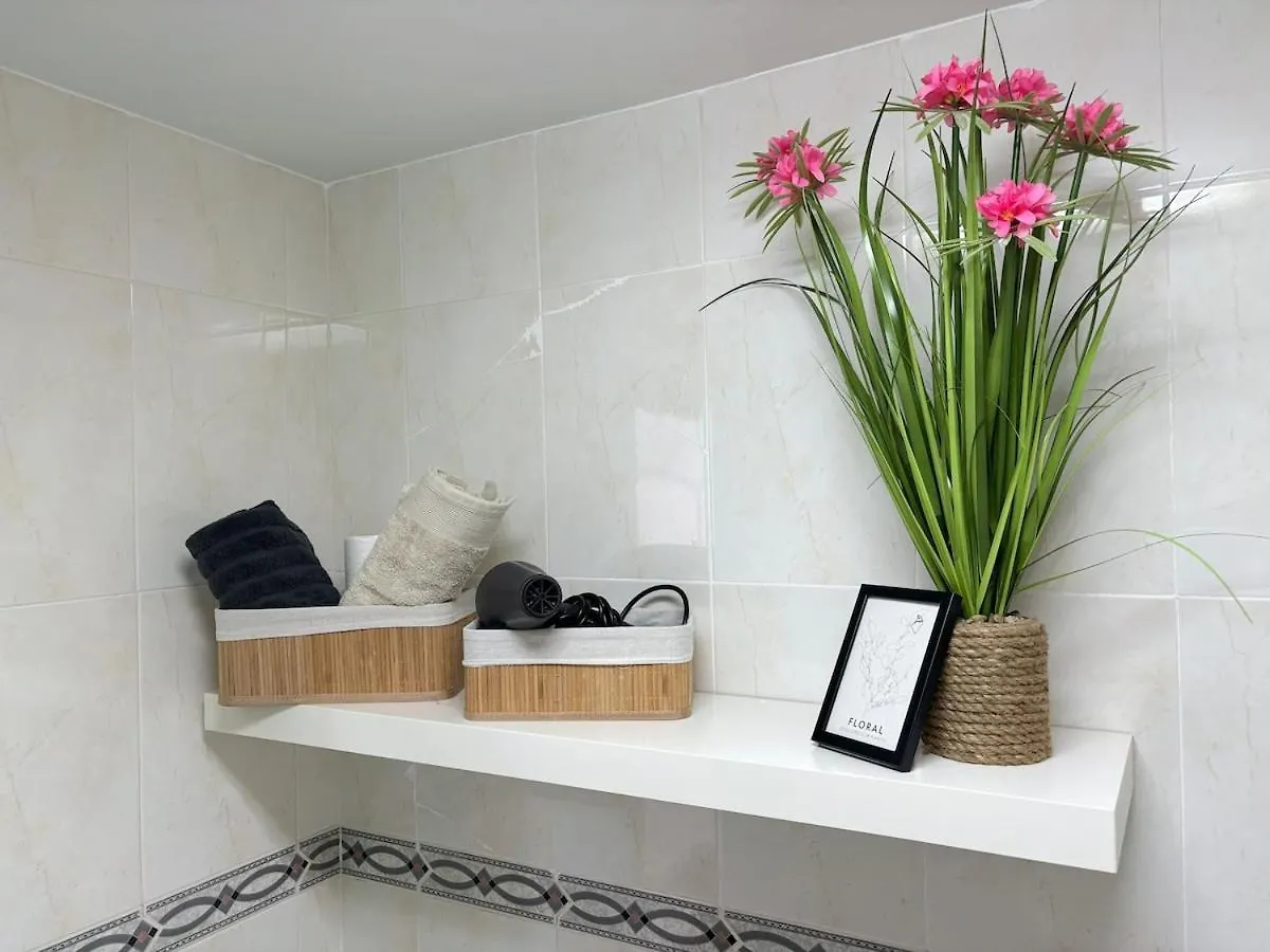 Evans Realty Bh Urb Colina Park & Piscina マラガ アパート