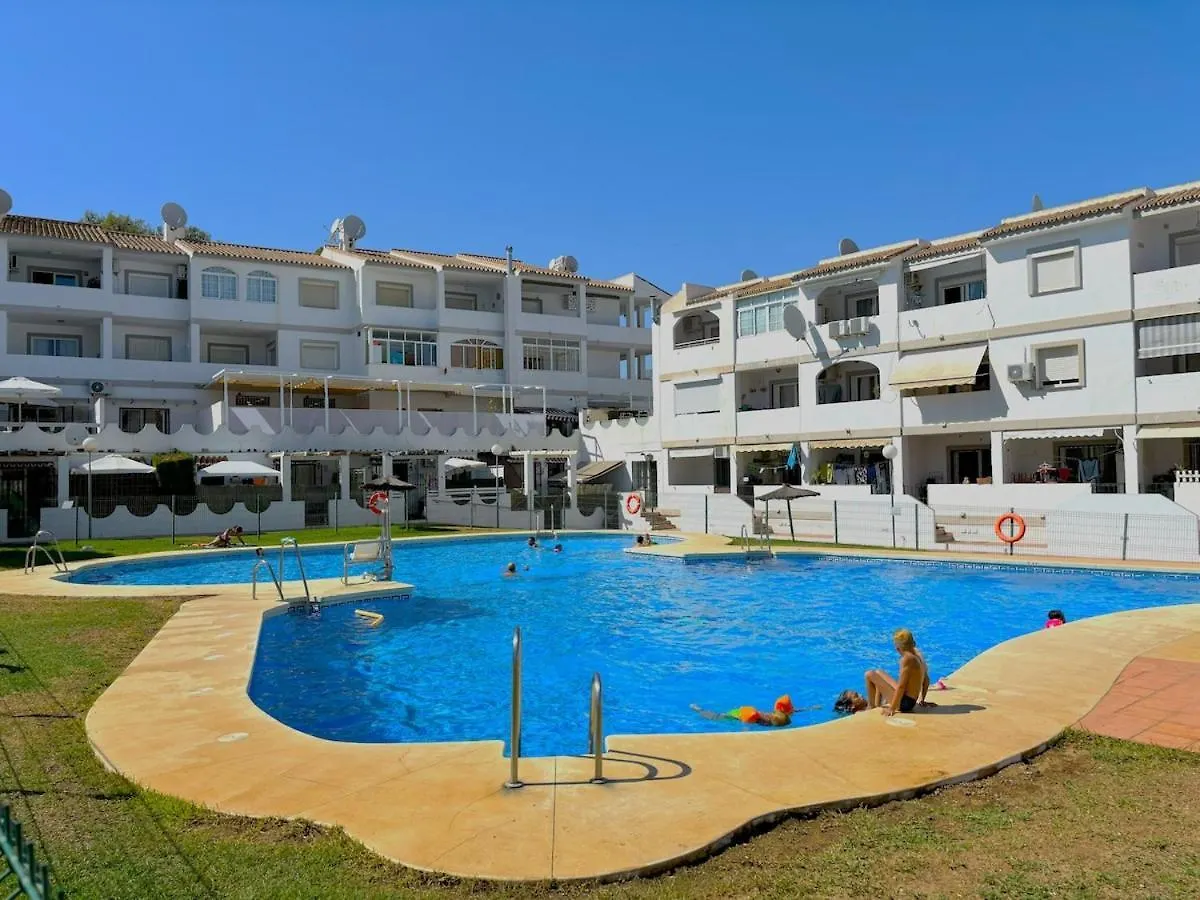 Evans Realty Bh Urb Colina Park & Piscina マラガ アパート