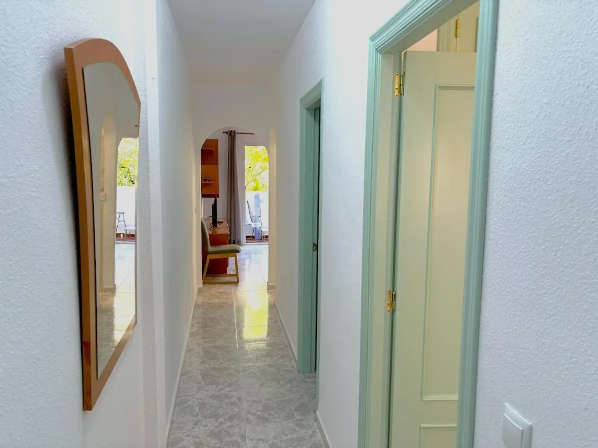 アパート Evans Realty Bh Urb Colina Park & Piscina マラガ